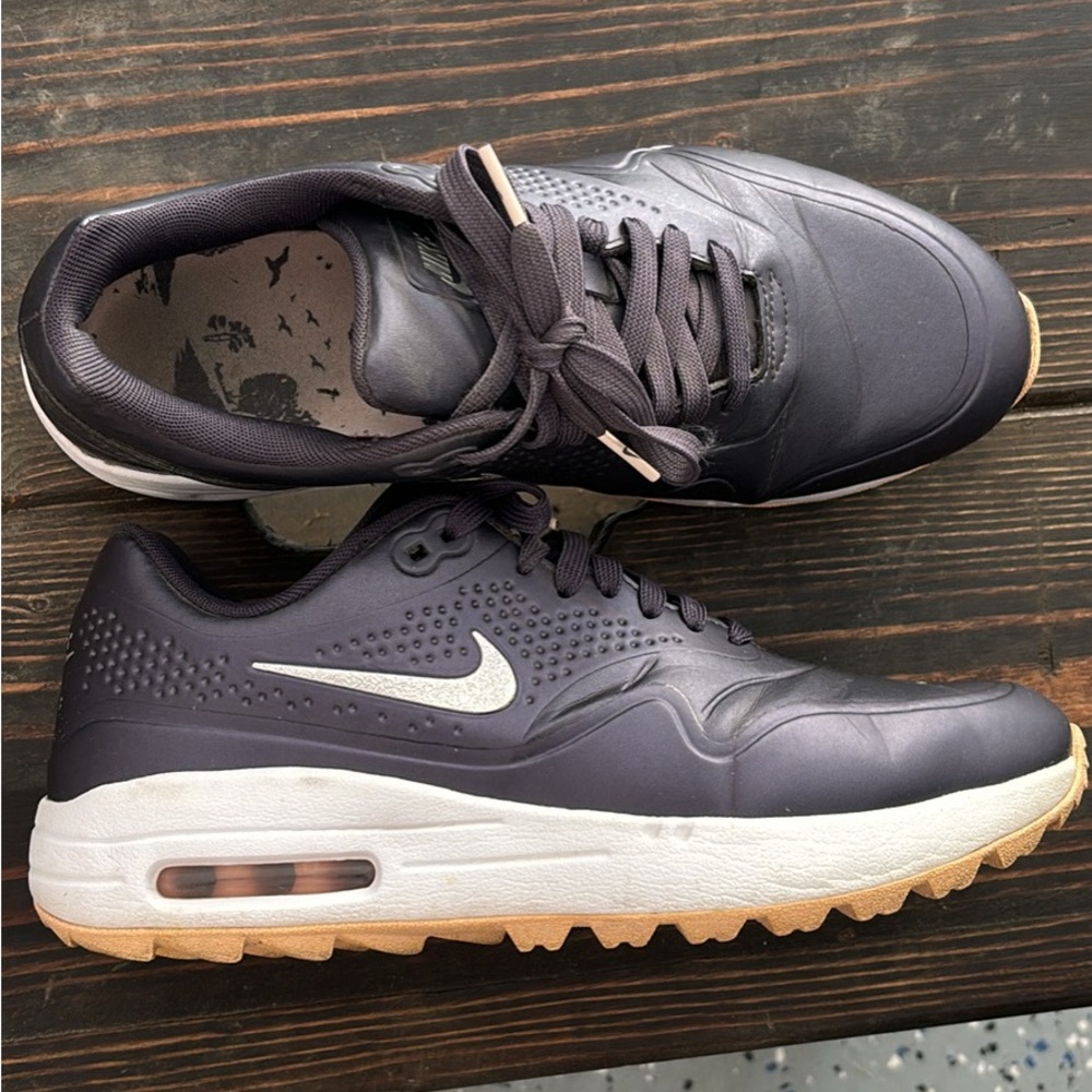 Nike Plum and White Golf Shoes
